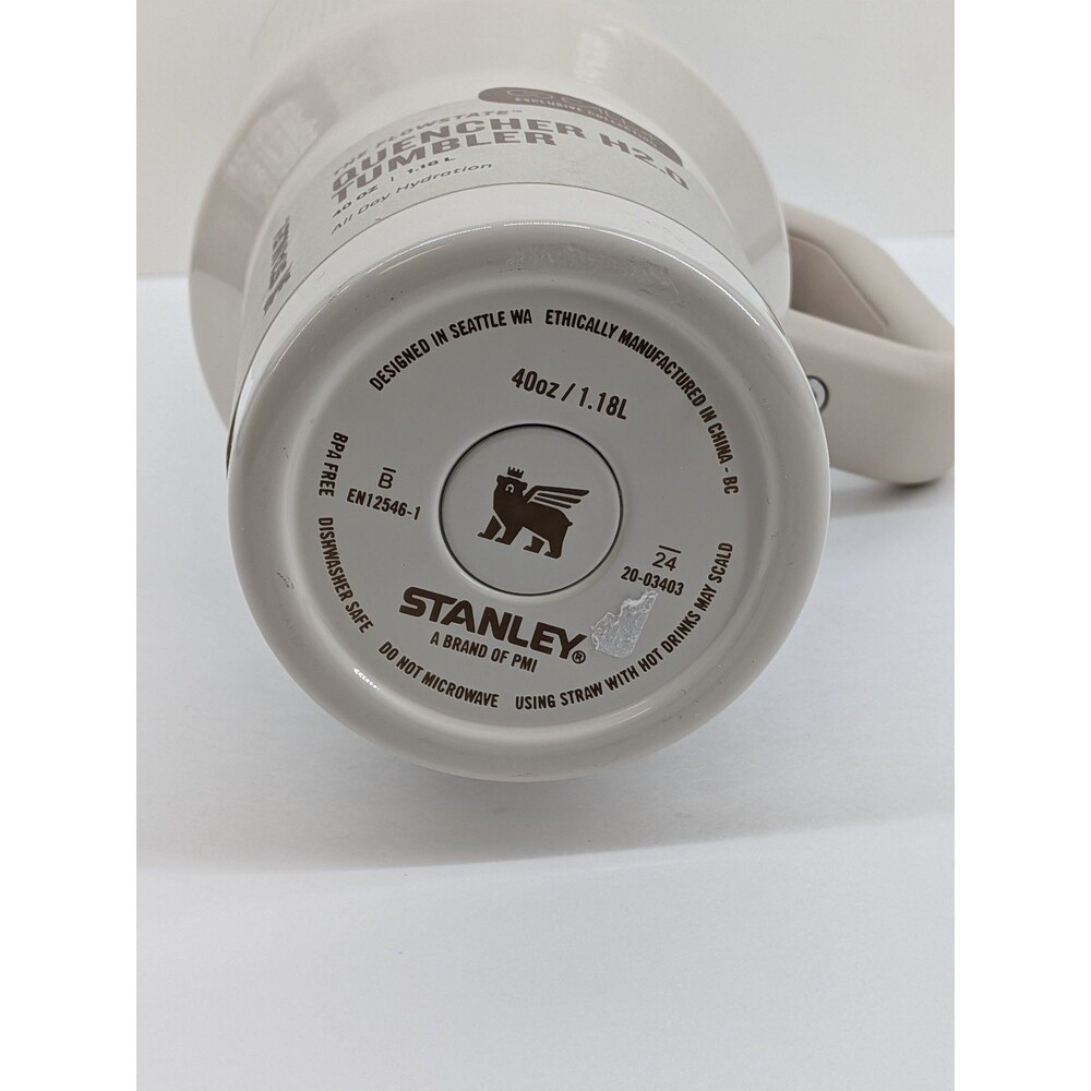 Stanley Calia Exclusive Quencher H2.0 FlowState Tumbler 40oz Cream White - Picture 3 of 5